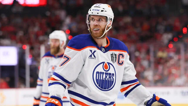 Connor McDavid Is Being Wasted – Trade Him to the Penguins