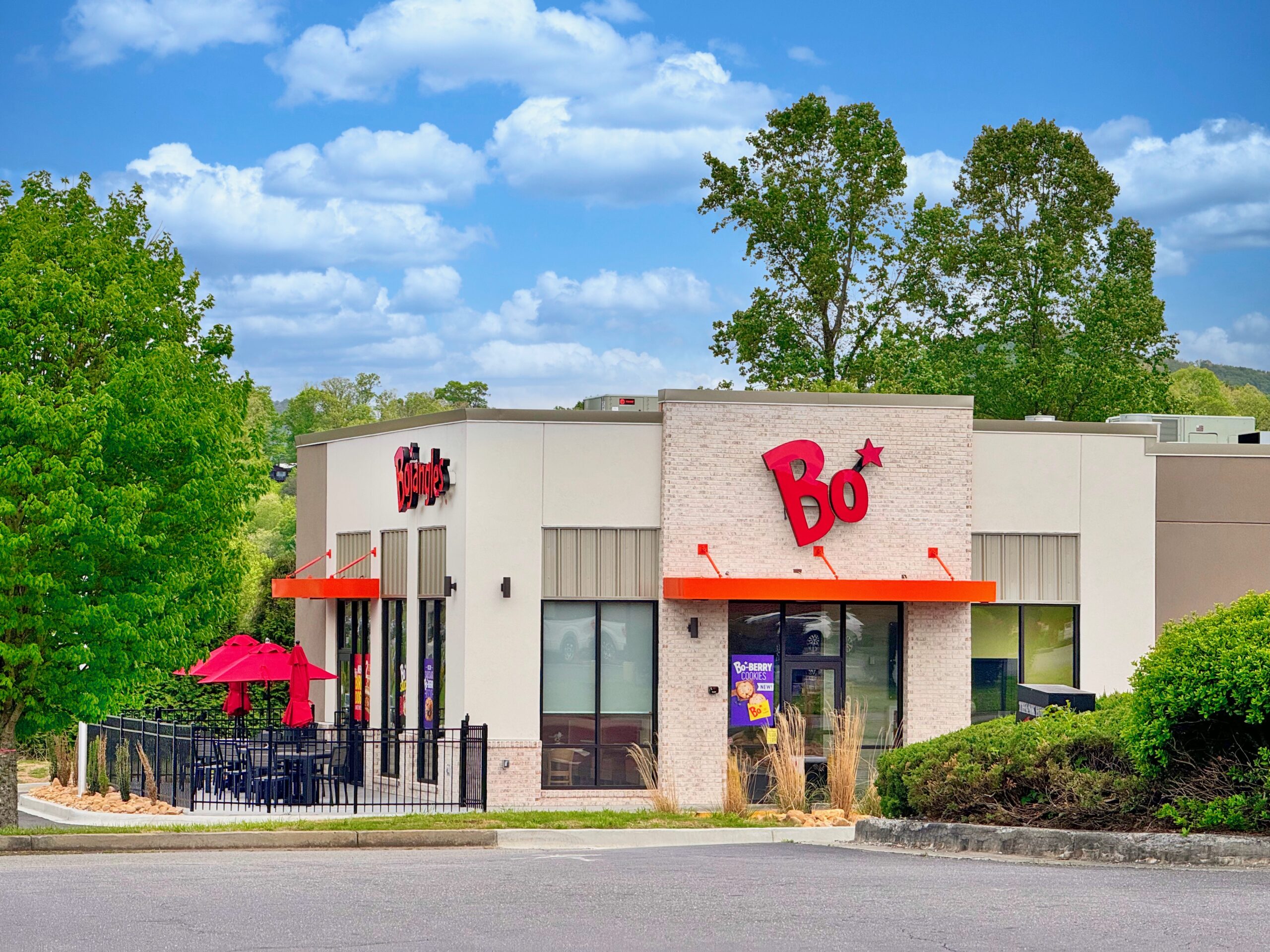 Steph Curry Changed Everything About Basketball, Except The Shoe Game