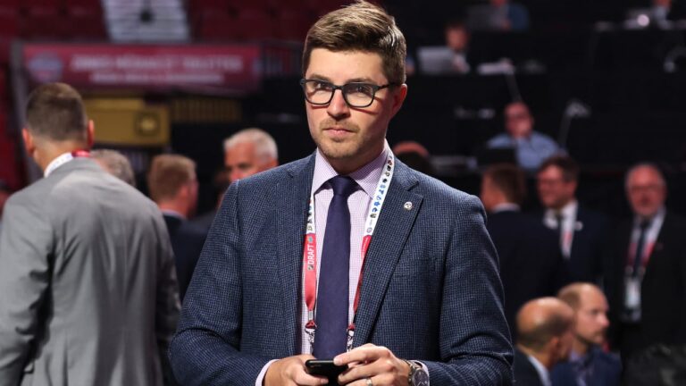 Kyle Dubas is GM of the Year