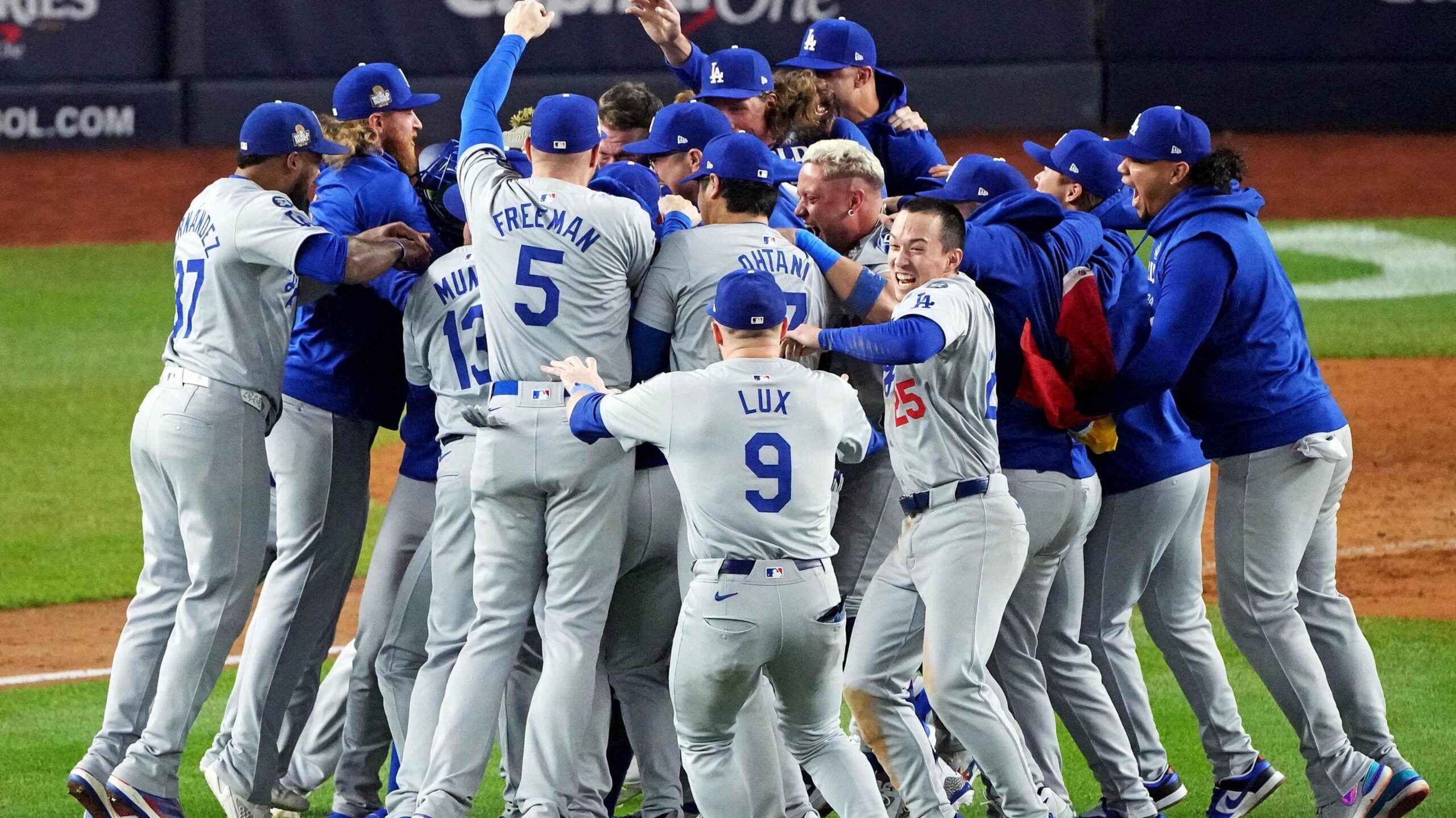 Dodgers beat Yankees to win World Series in game five in New York - BBC  Sport