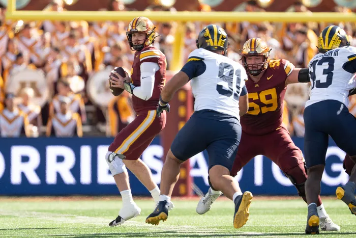 Michigan Falls to Minnesota, Officially Drops to 3-2